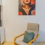 Lakeside Hideaway - Lakefront & Сasa de vacaciones *