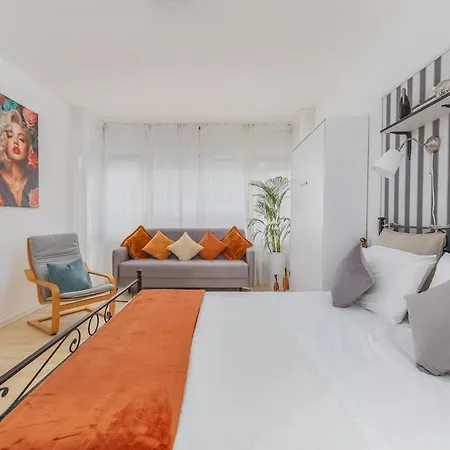 Lakeside Hideaway - Lakefront & Prázdninový dům Lecco