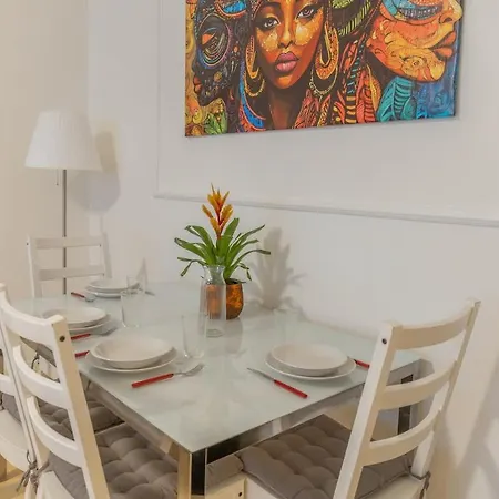 Lakeside Hideaway - Lakefront &