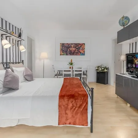 Prázdninový dům Lakeside Hideaway - Lakefront & *