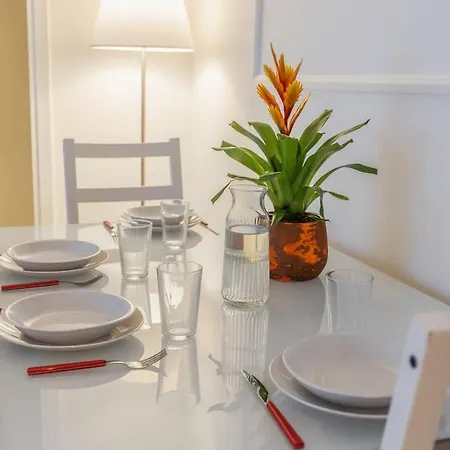 Lakeside Hideaway - Lakefront & Hébergement de vacances *