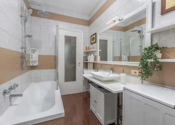 Prázdninový dům Lakeside Hideaway - Lakefront &