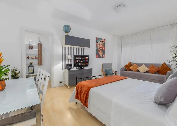 Prázdninový dům Lakeside Hideaway - Lakefront & Lecco