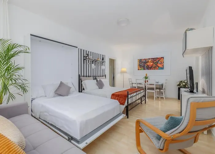 Lakeside Hideaway - Lakefront & Dom wakacyjny