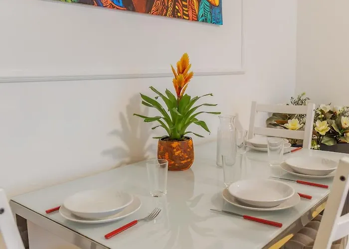 Lakeside Hideaway - Lakefront & Lecco