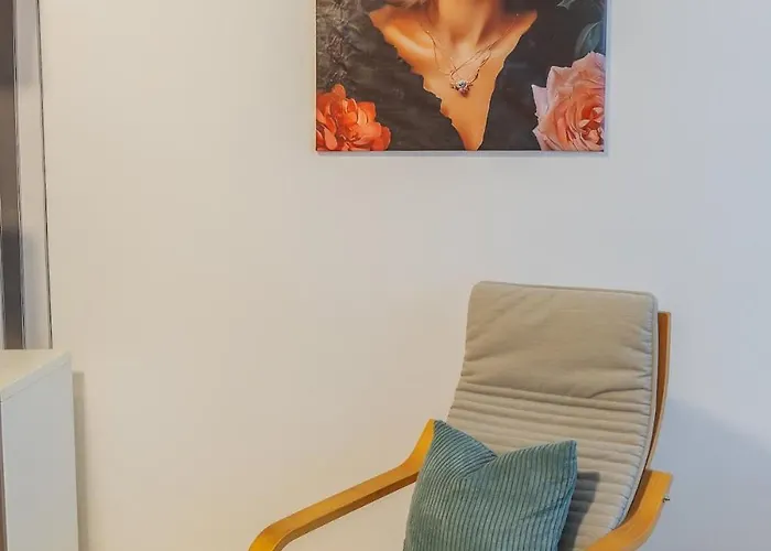 Lakeside Hideaway - Lakefront & Prázdninový dům *