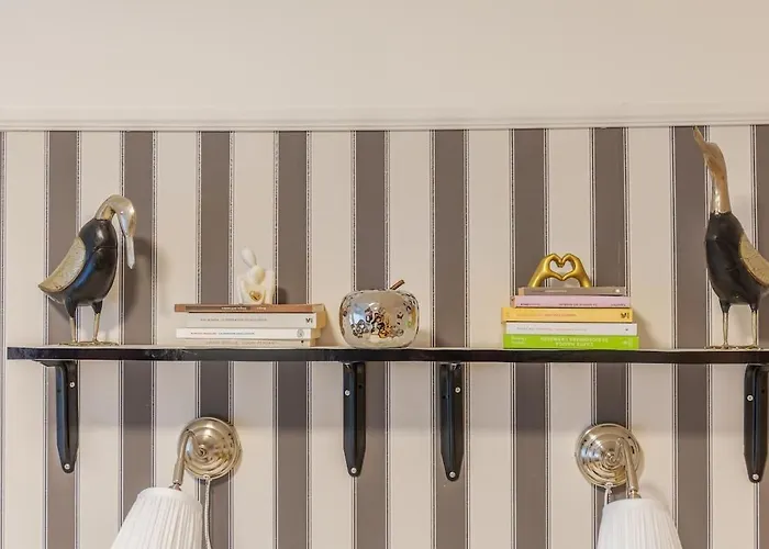 Lakeside Hideaway - Lakefront & Prázdninový dům Lecco