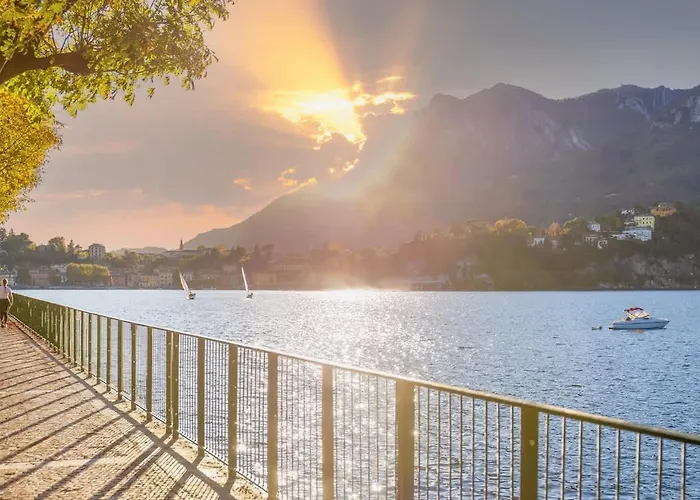 Lakeside Hideaway - Lakefront & *