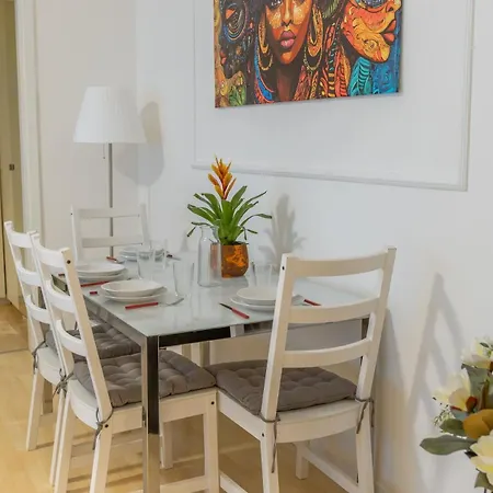 Lakeside Hideaway - Lakefront & * Lecco