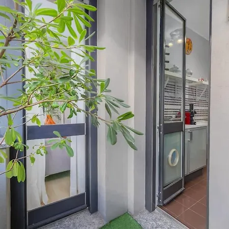 Lakeside Hideaway - Lakefront & *